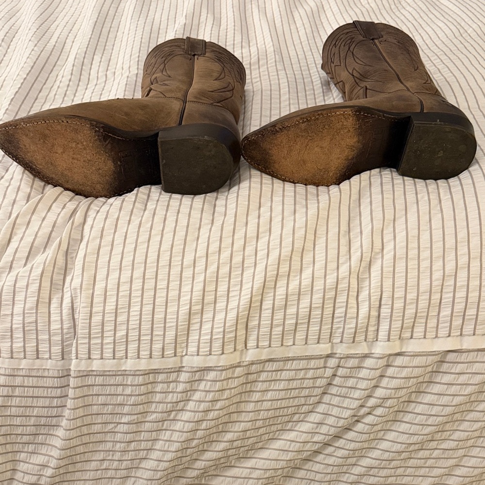 Frye Distressed Brown Western Boots - Picture 7 of 11